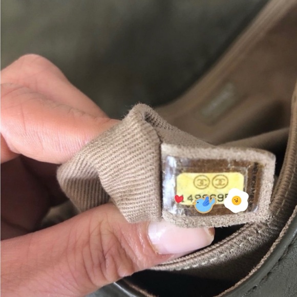 Authentic Chanel Flap Classic Quilted CC Shoulder Chain Bag - Picture 9 of 15